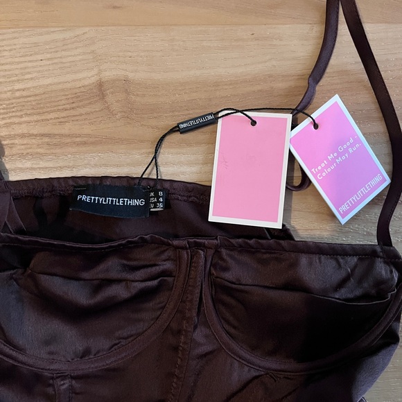 PrettyLittleThing Brown Ruched Mini Dress - Picture 4 of 5